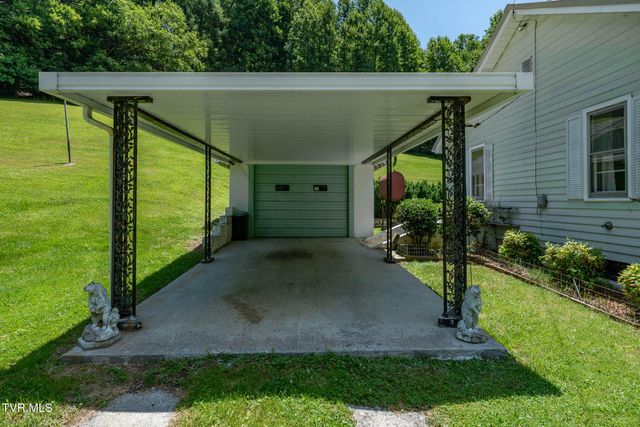 1570 Highway 321, Hampton, TN 37658