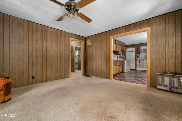 1570 Highway 321, Hampton, TN 37658