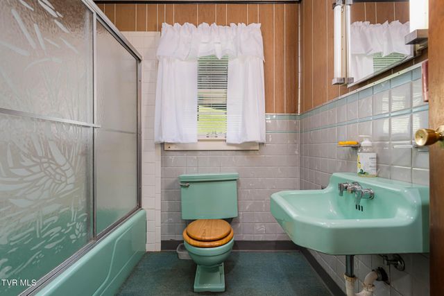 1570 Highway 321, Hampton, TN 37658