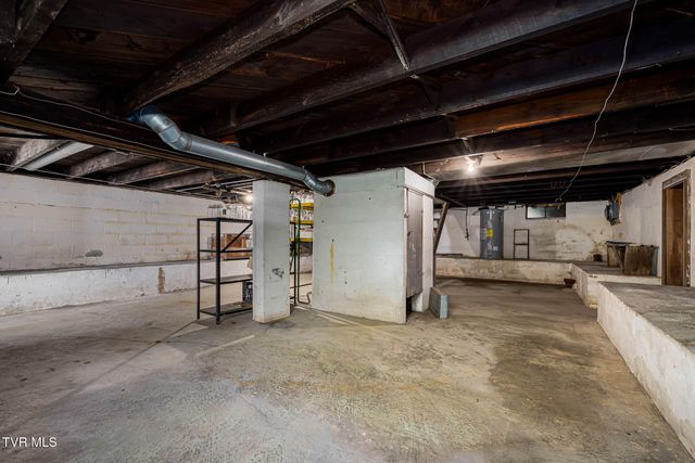 1570 Highway 321, Hampton, TN 37658
