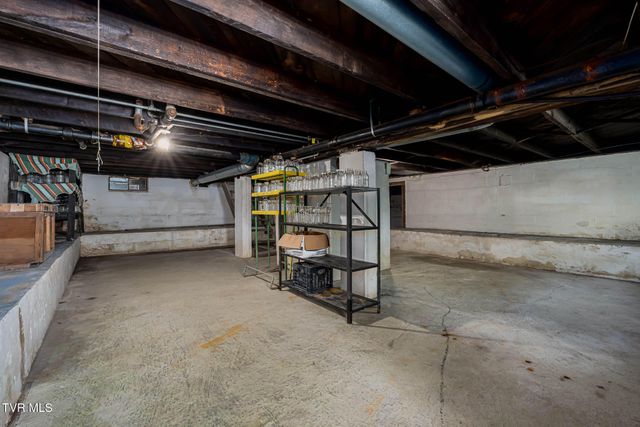 1570 Highway 321, Hampton, TN 37658