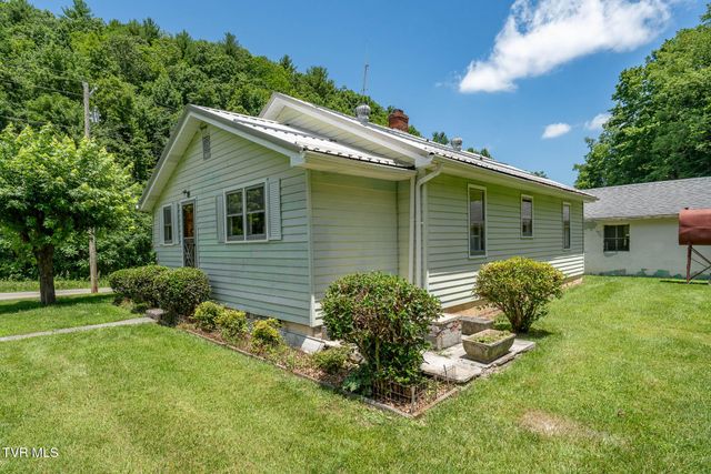 1570 Highway 321, Hampton, TN 37658