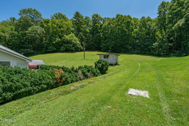 1570 Highway 321, Hampton, TN 37658