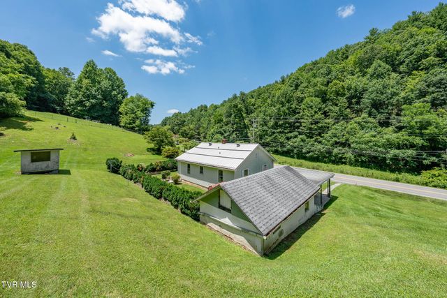 1570 Highway 321, Hampton, TN 37658