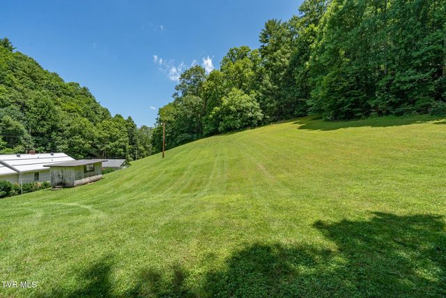 1570 Highway 321, Hampton, TN 37658