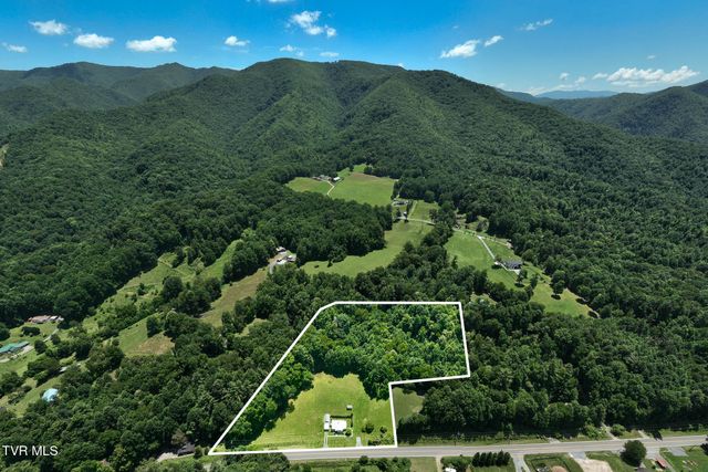 1570 Highway 321, Hampton, TN 37658
