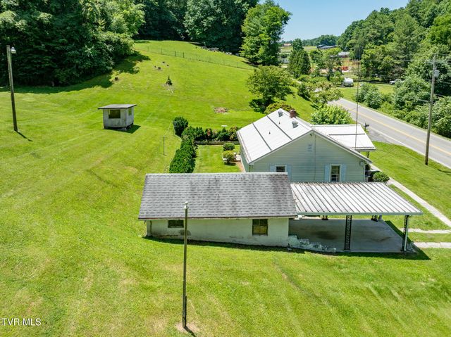 1570 Highway 321, Hampton, TN 37658