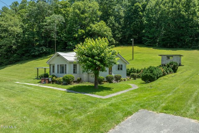 1570 Highway 321, Hampton, TN 37658
