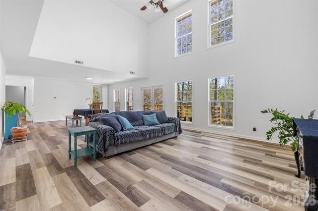 5980 Quarter Mile Road, Clover, SC 29710