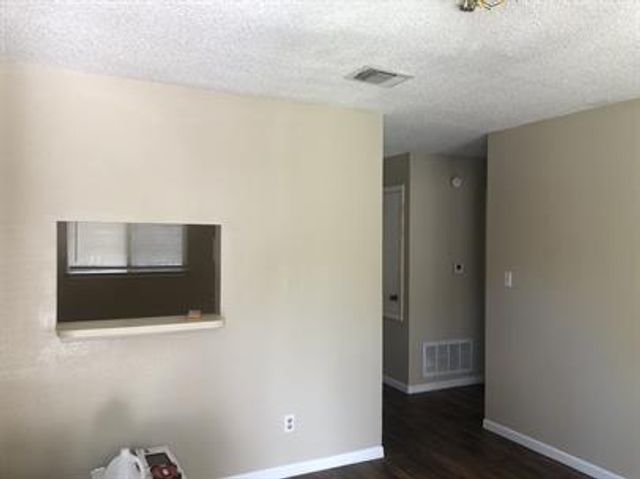 139 Elm DR 303, Lockhart, TX 78644