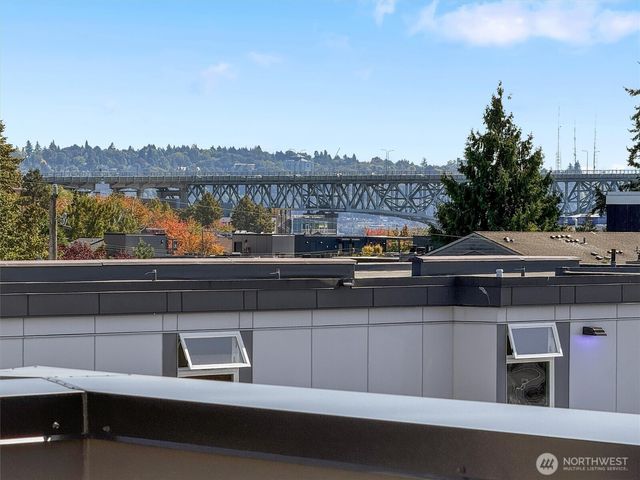 3646 B Greenwood Avenue N, Seattle, WA 98103