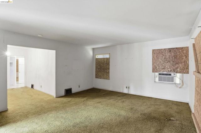 4445 4445 Tompkins Avenue, Oakland, CA 94619