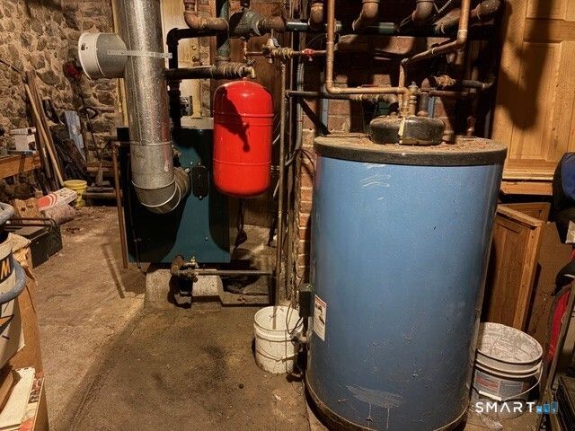 2 Salem Street, Naugatuck, CT 06770