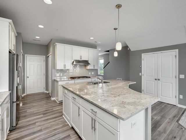 5581 Yucca Lane N, Plymouth, MN 55446