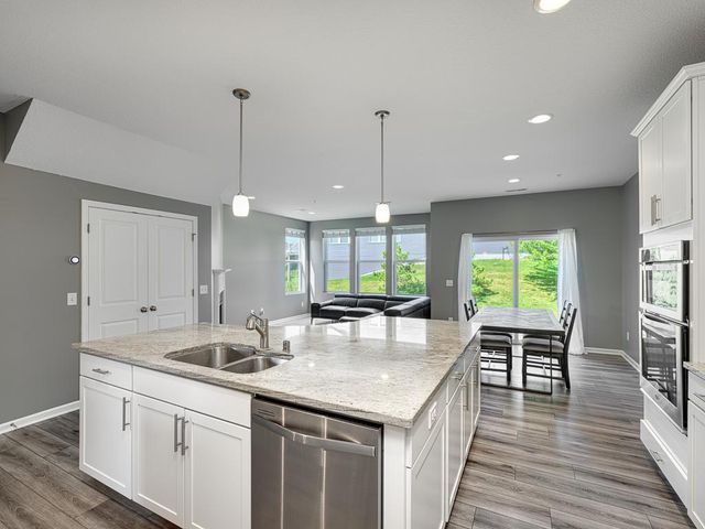 5581 Yucca Lane N, Plymouth, MN 55446