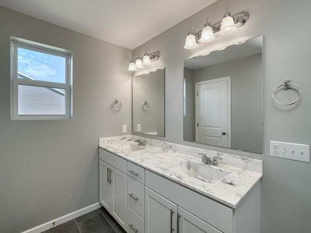 5581 Yucca Lane N, Plymouth, MN 55446