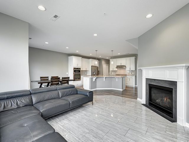 5581 Yucca Lane N, Plymouth, MN 55446