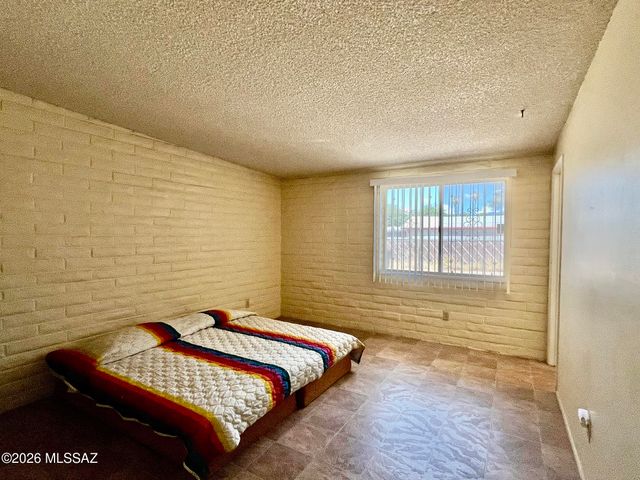 2955 S Kolb Road, Tucson, AZ 85730