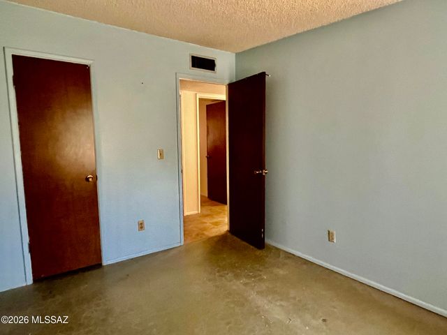 2955 S Kolb Road, Tucson, AZ 85730