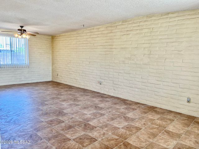2955 S Kolb Road, Tucson, AZ 85730