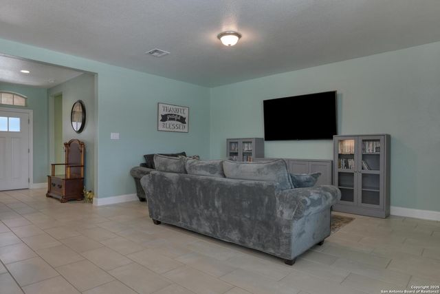 9407 Sundrop Valley, San Antonio, TX 78254