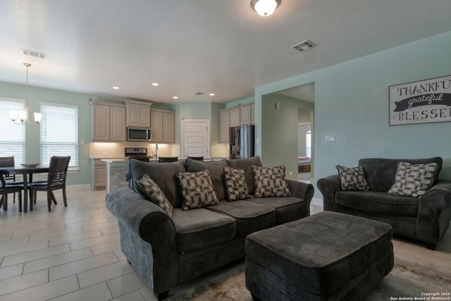 9407 Sundrop Valley, San Antonio, TX 78254
