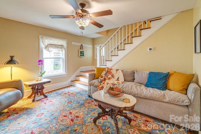 52 Gracelyn Road, Asheville, NC 28804