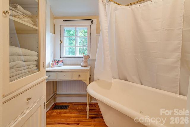 52 Gracelyn Road, Asheville, NC 28804