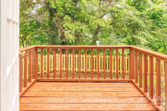 52 Gracelyn Road, Asheville, NC 28804