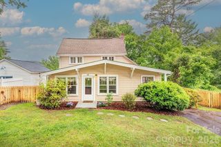 52 Gracelyn Road, Asheville, NC 28804
