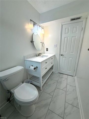 2308 Starfish Rd Apt 101, Virginia Beach, VA 23451