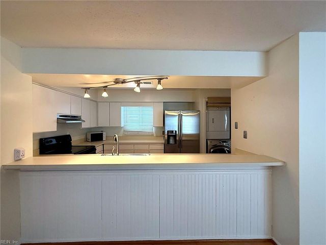 2308 Starfish Rd Apt 101, Virginia Beach, VA 23451