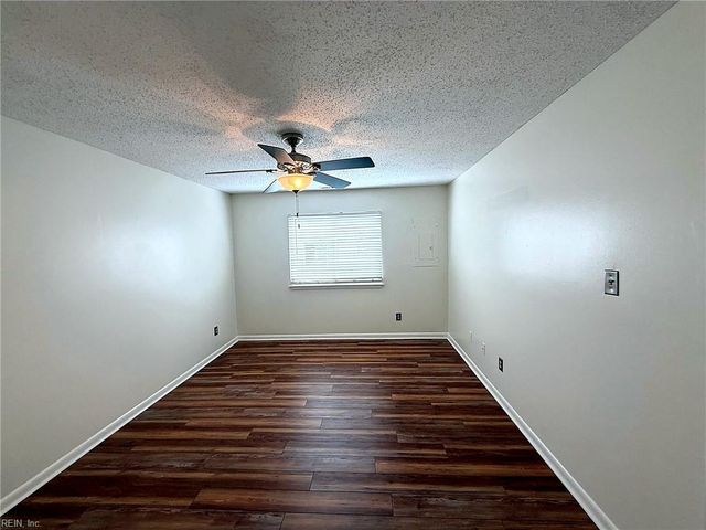 2308 Starfish Rd Apt 101, Virginia Beach, VA 23451