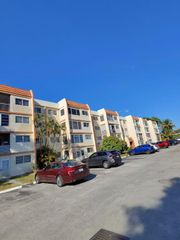 2201 NW 41st Ave 405, Lauderhill, FL 33313