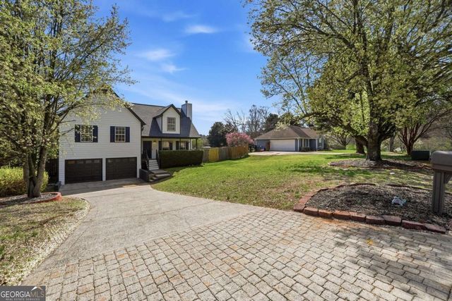 8020 Estee Drive, Cumming, GA 30028