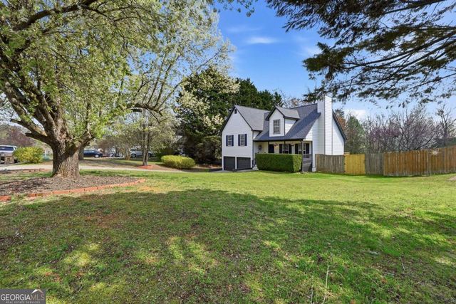 8020 Estee Drive, Cumming, GA 30028