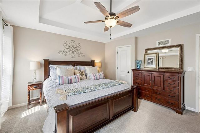 819 NE 116th Terrace, Kansas City, MO 64155