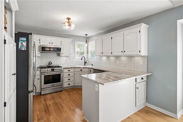 819 NE 116th Terrace, Kansas City, MO 64155