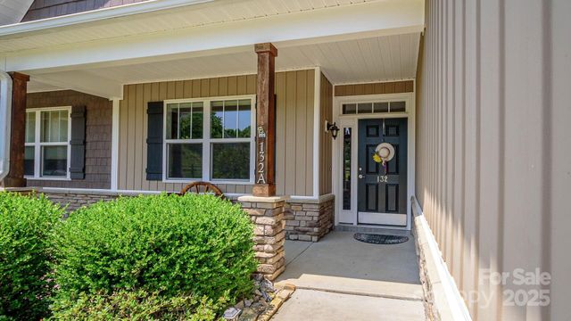 132 Half Moon Trail A, Hendersonville, NC 28792