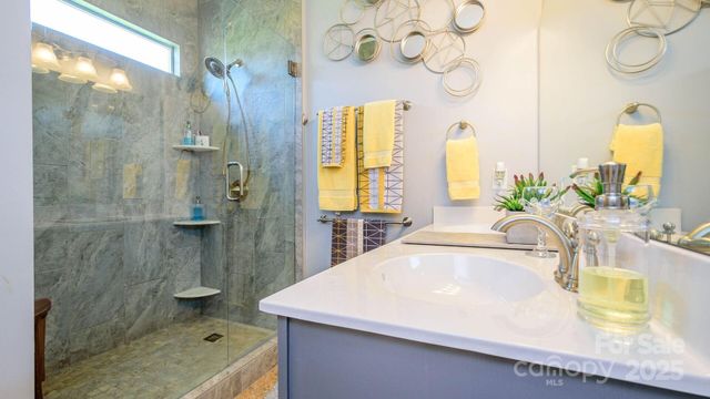 132 Half Moon Trail A, Hendersonville, NC 28792