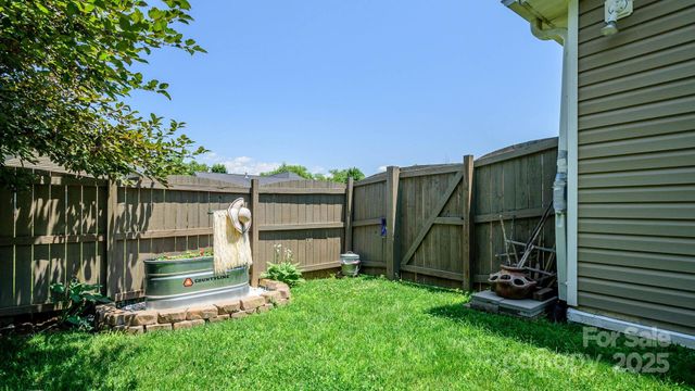 132 Half Moon Trail A, Hendersonville, NC 28792