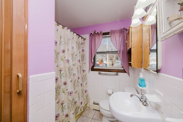 1243 New Boston Rd, Fall River, MA 02720