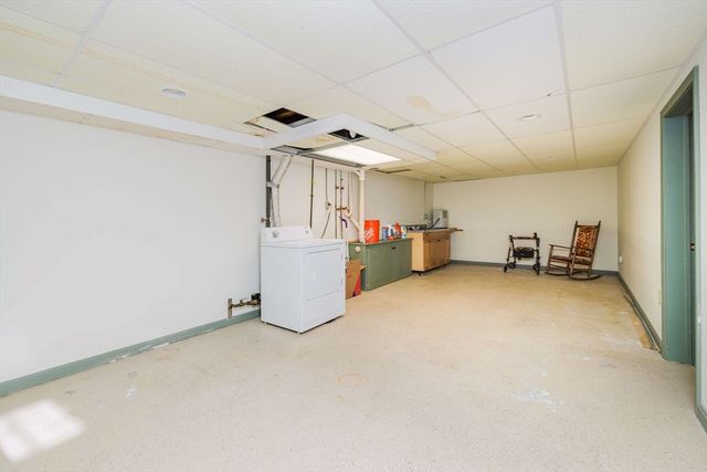 1243 New Boston Rd, Fall River, MA 02720