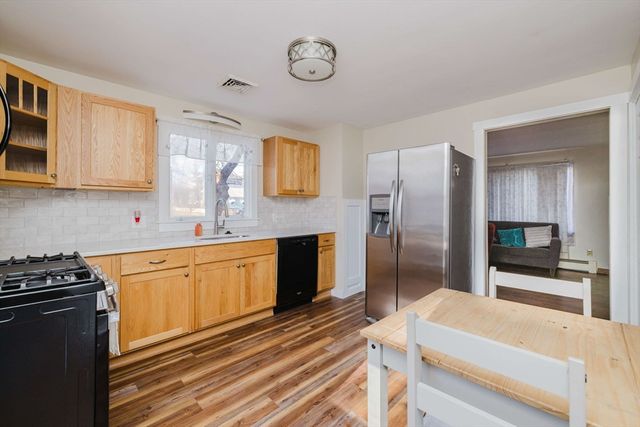 1243 New Boston Rd, Fall River, MA 02720