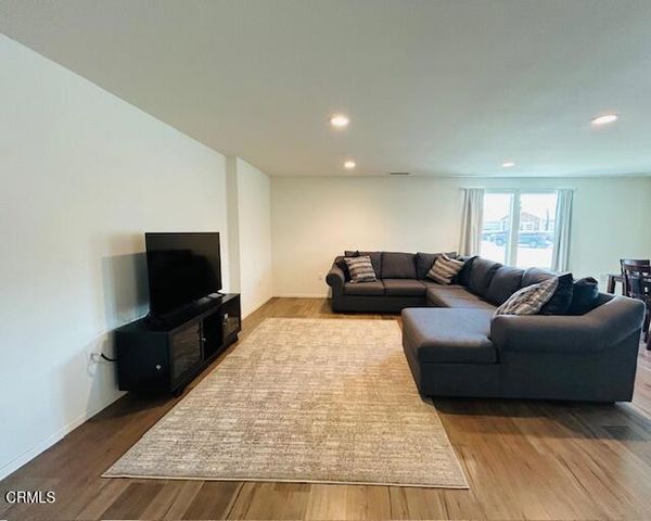 4045 Aurora Way, Piru, CA 93040