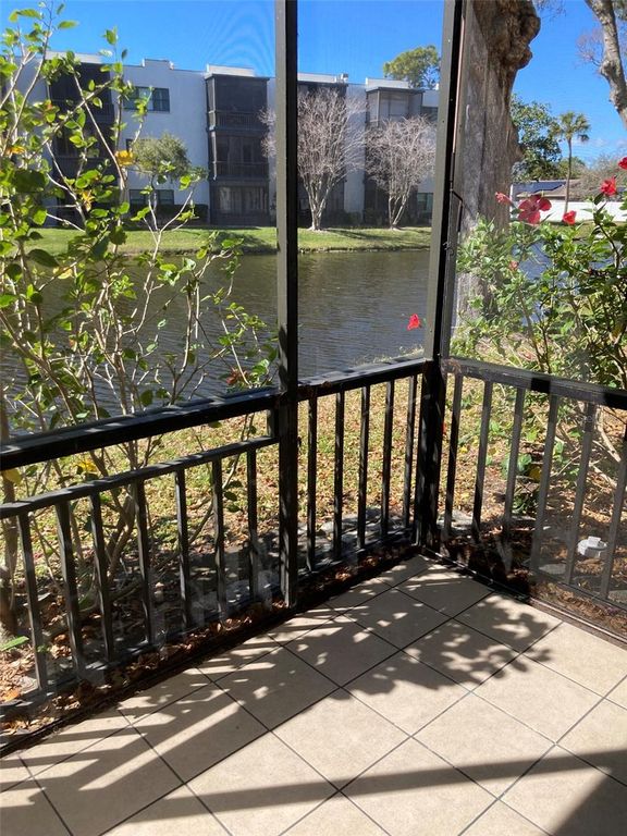 Image 6 of property listing at 5980 TERRACE PARK DRIVE N 108, St Petersburg, FL 33709