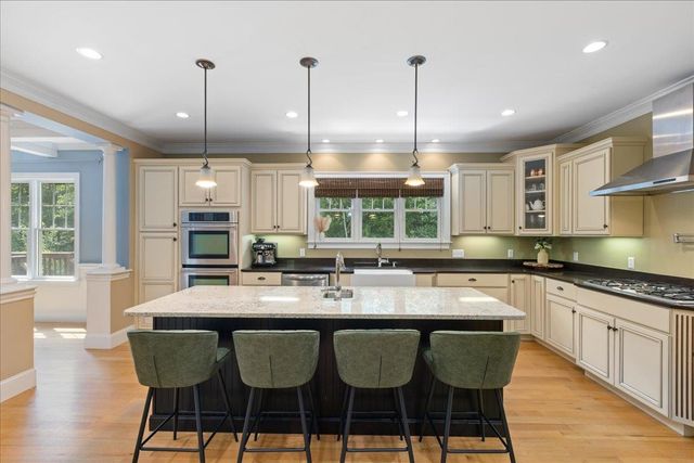 137 Garland Drive, Pelham, NH 03076