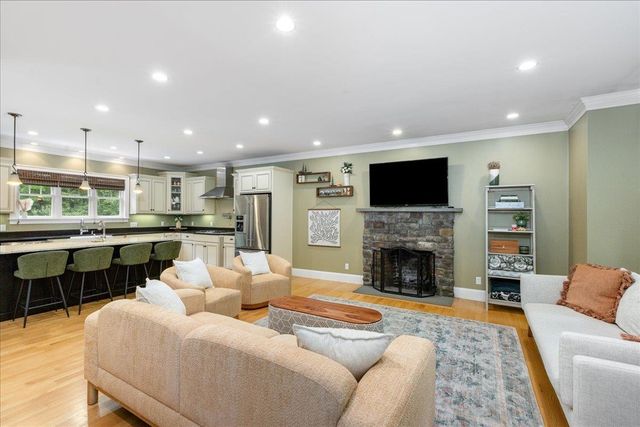 137 Garland Drive, Pelham, NH 03076