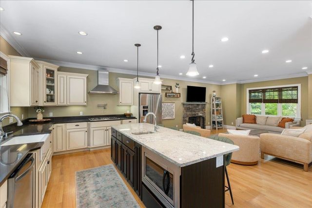 137 Garland Drive, Pelham, NH 03076