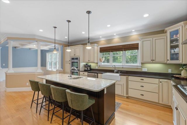 137 Garland Drive, Pelham, NH 03076